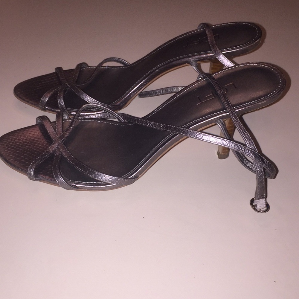 Loft Heels - Picture 4 of 5